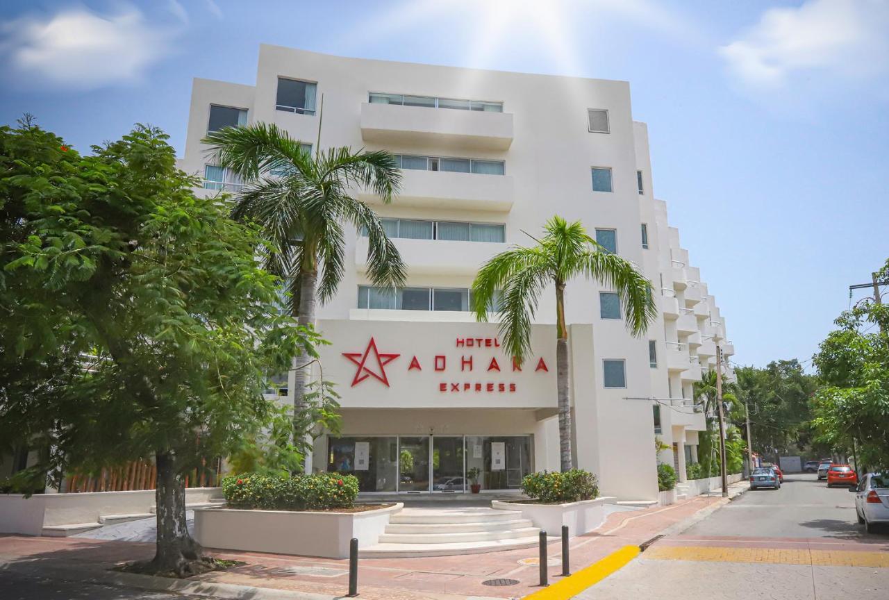Adhara Express Hotell Cancún Eksteriør bilde